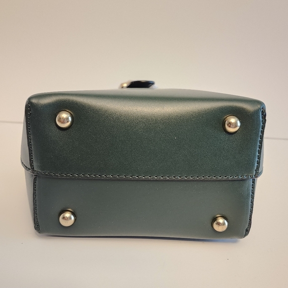 Melie Bianco Alexis Small Vegan Leather Bucket Crossbody Green NWT Drawstring - Picture 6 of 9